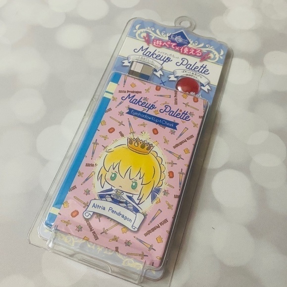 BNIP Sanrio x Fate Order Makeup Palette - Picture 2 of 3